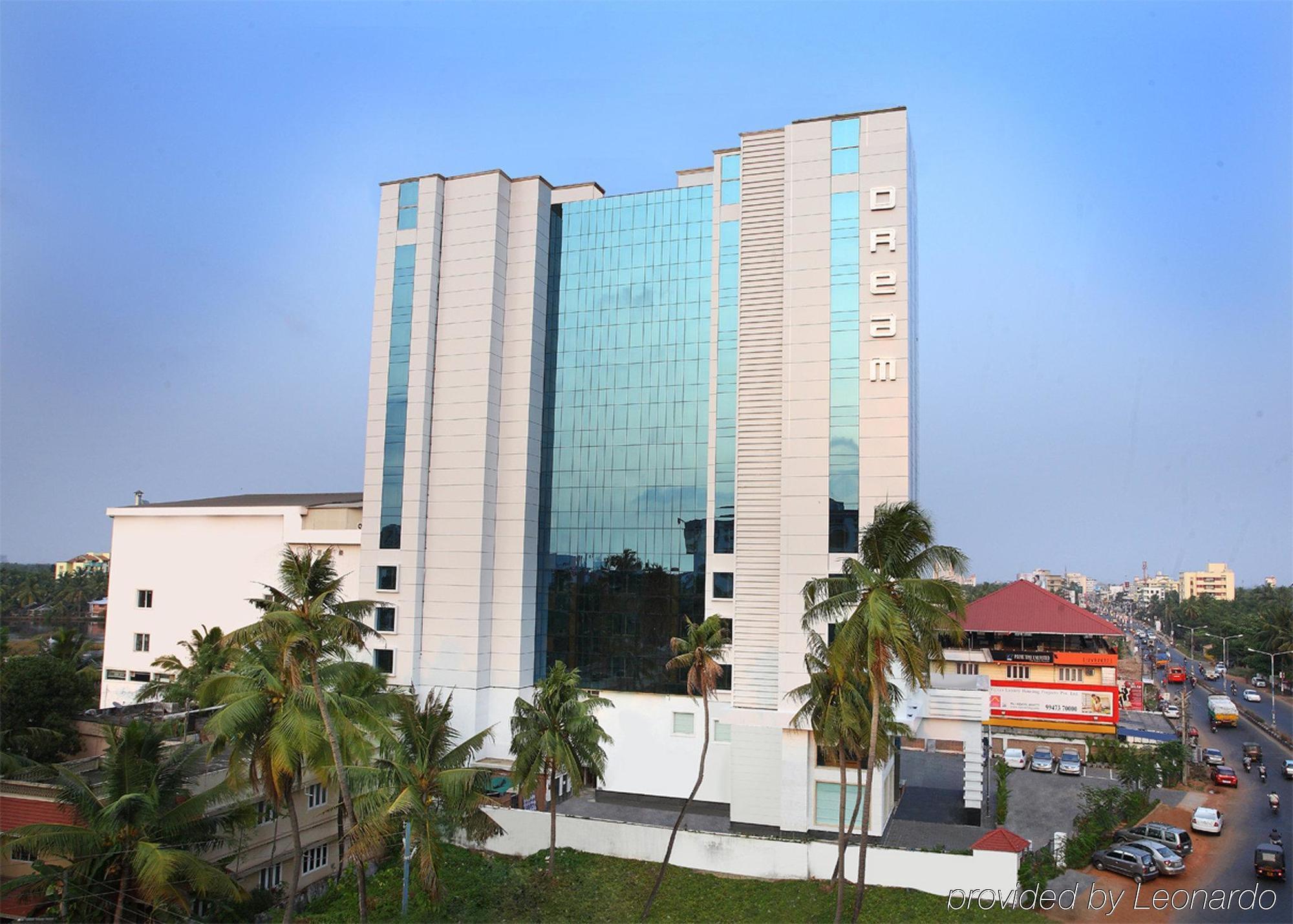 Radisson Blu Kochi Hotel Exterior foto